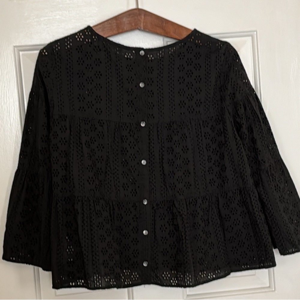 Madewell black eyelet top. Size Medium. - Picture 8 of 11